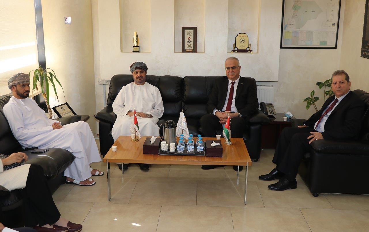 السفير العُماني يلتقي طلبة السلطنة في "عمان العربية"4