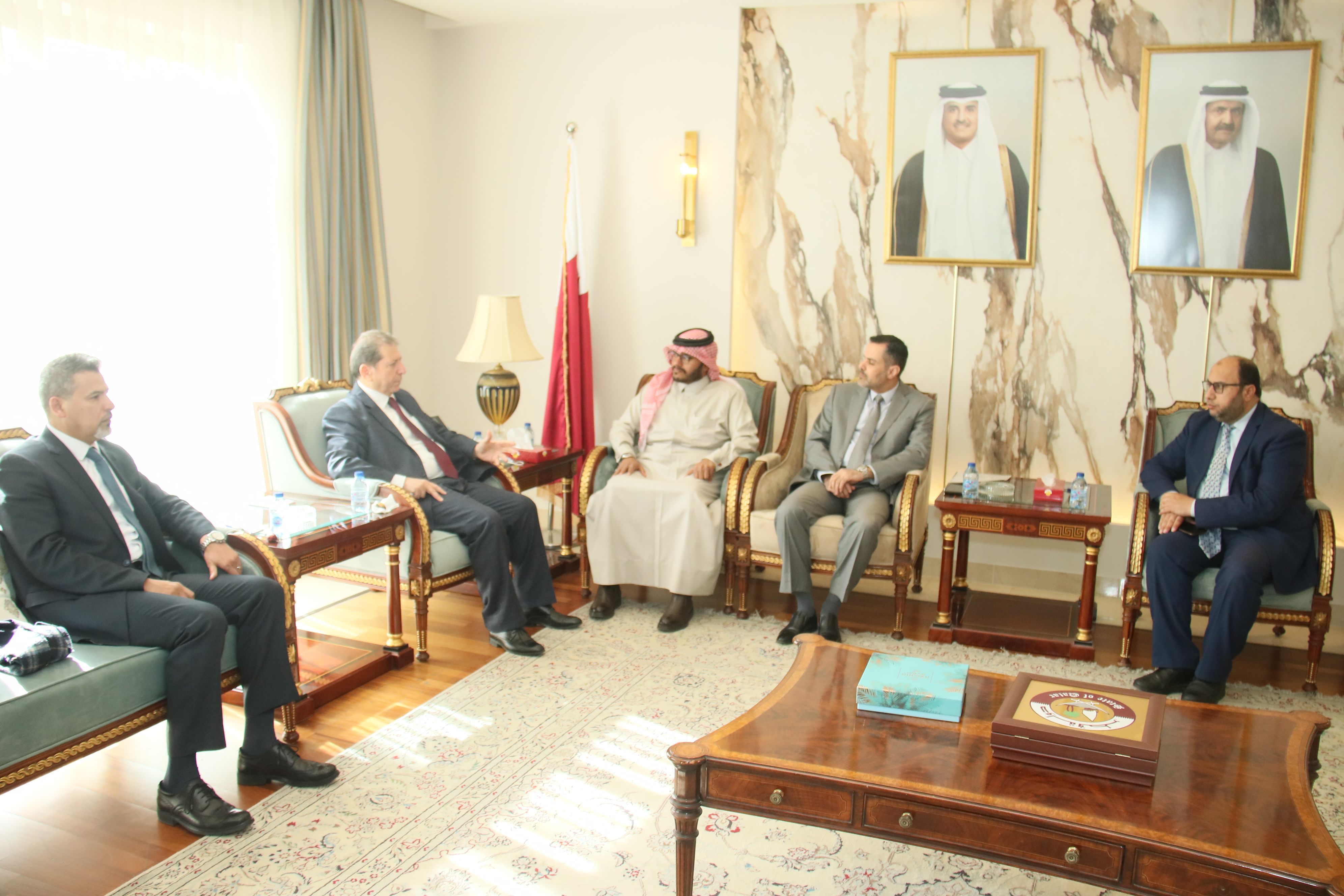 مباحثات بين "عمان العربية" والملحقية الثقافية لدولة قطر3