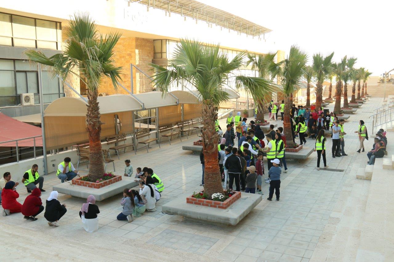 "عمان العربية" تقييم حفل إفطار رمضاني في الحرم الجامعي1
