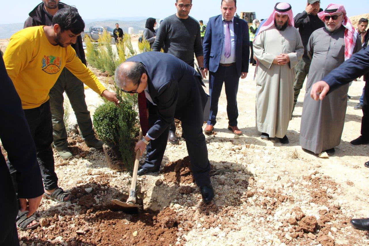 برعاية وزير الزراعة جامعة عمان العربية تحتفل بيوم الشجرة4
