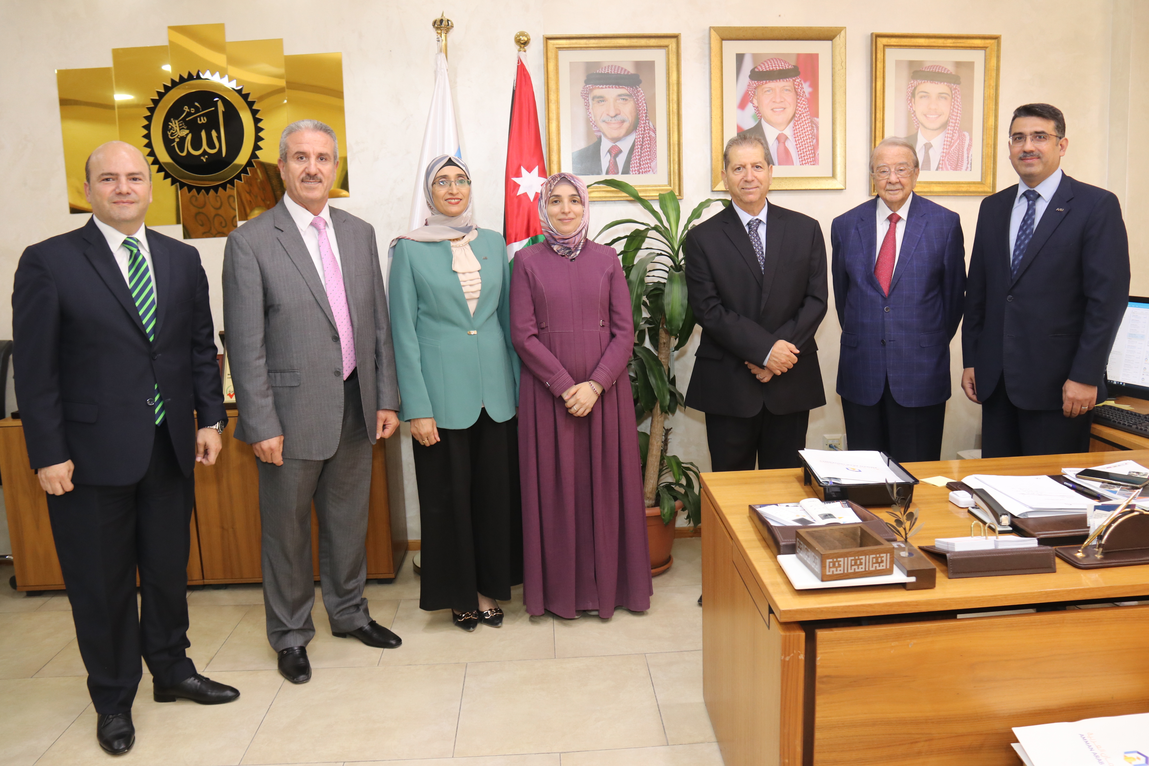 جامعة عمان العربية توقع مذكرة تعاون مع جمعية رجال الأعمال الأردنيين4