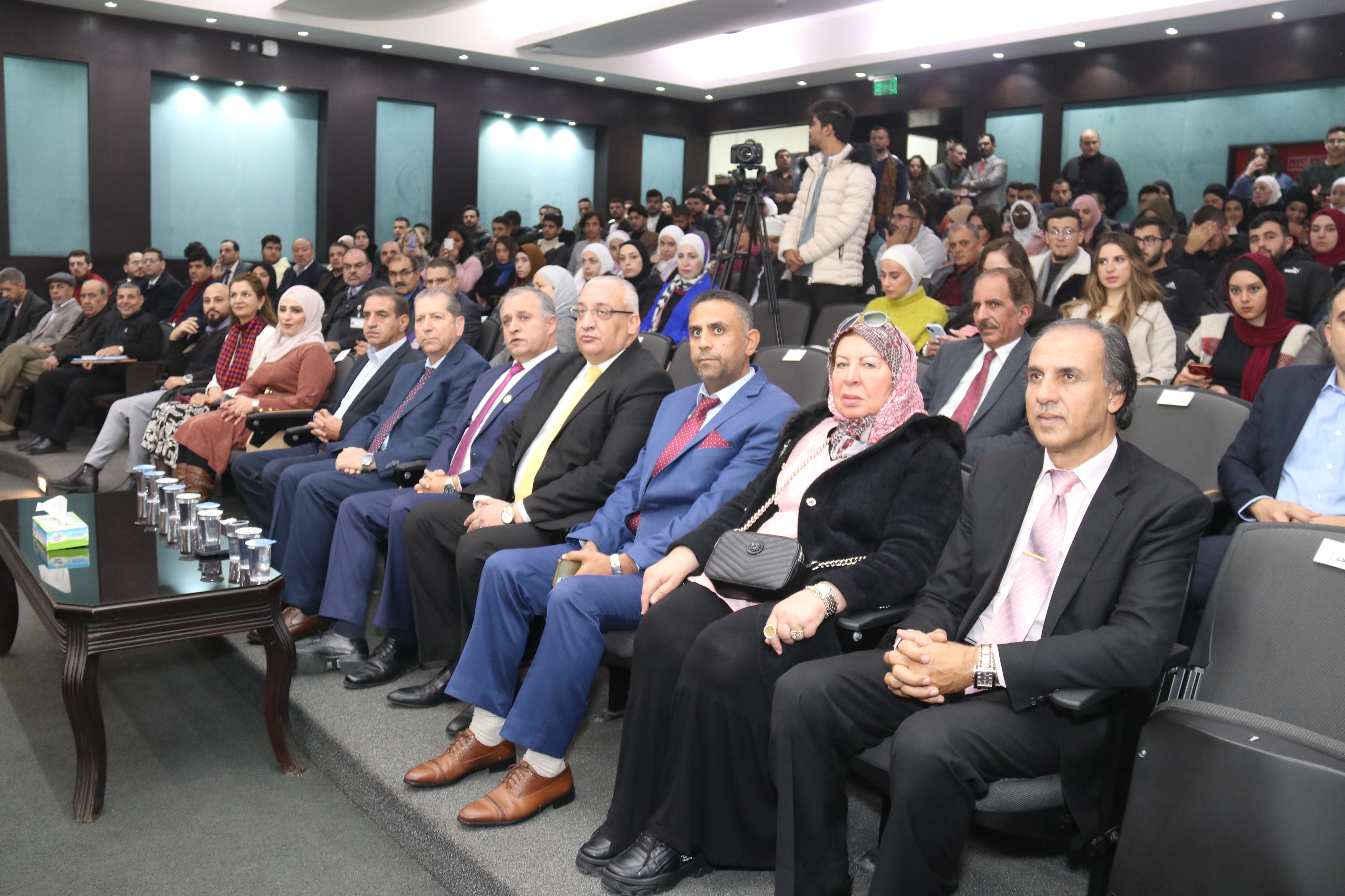 محاضرة في " عمان العربية " حول الطريق إلى الابتكار وريادة الأعمال، الحاضر والمستقبل2