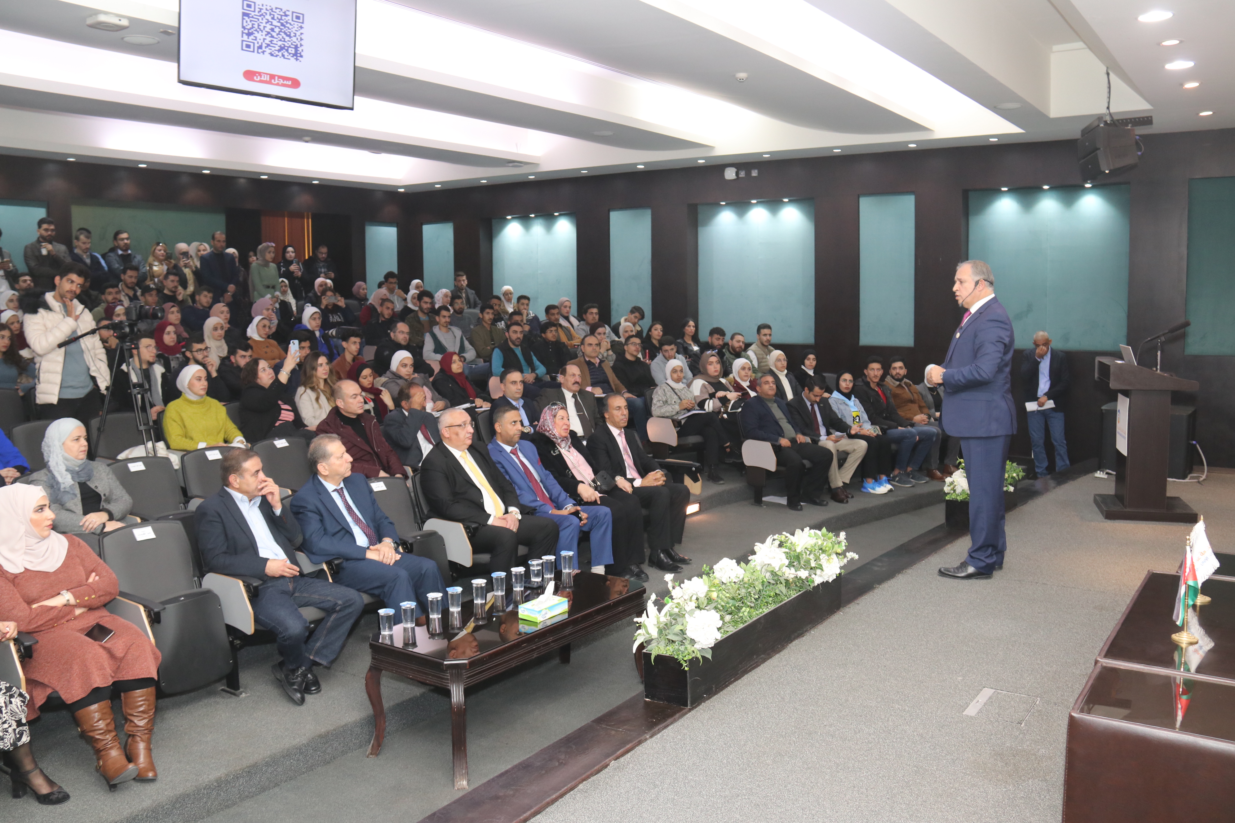 محاضرة في " عمان العربية " حول الطريق إلى الابتكار وريادة الأعمال، الحاضر والمستقبل8