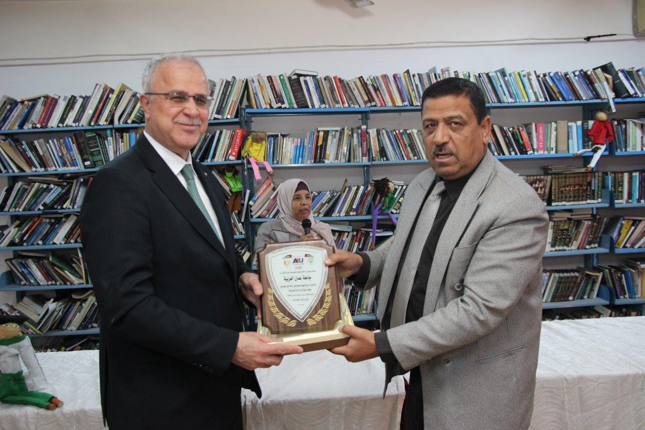 جامعة عمان العربية ترعى دورة الدمى والمحاكاه في مخيم البقعة15
