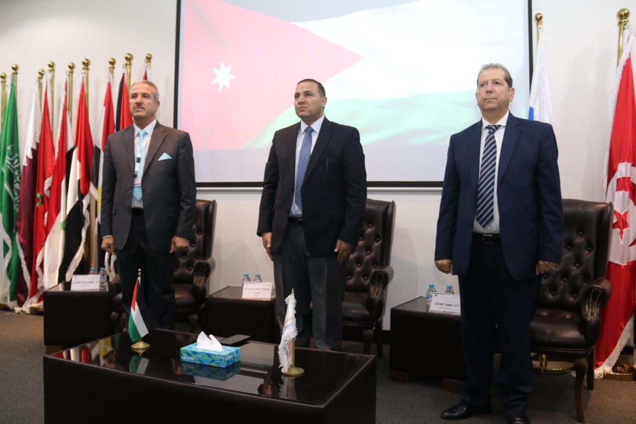 مؤتمر في "عمان العربية" يدعو إلى تغليظ العقوبات لأشكال الجرائم بالبشر عبر الانترنت1