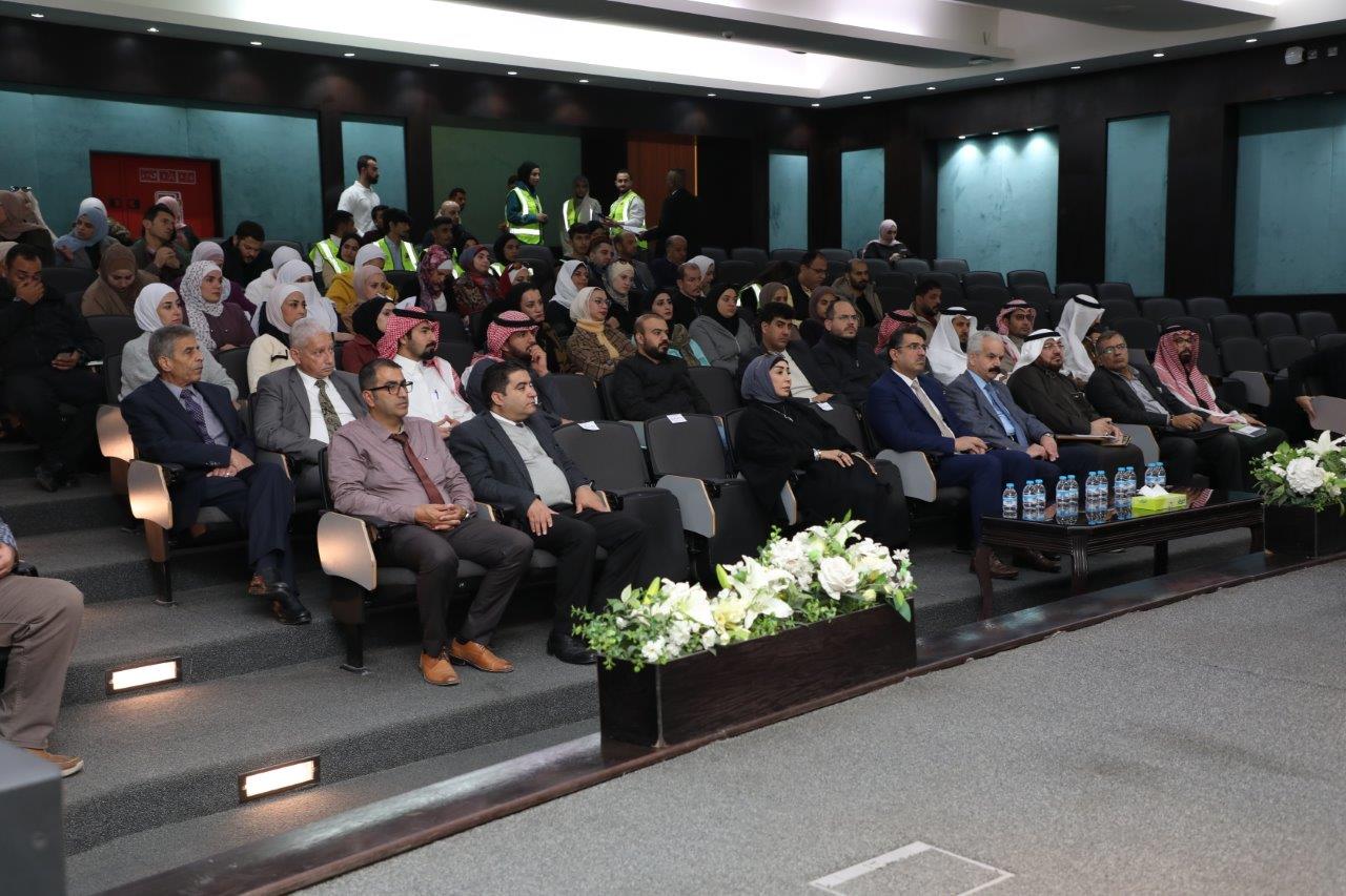 رئيس جامعة عمان العربية يلتقي طلبة الدراسات العليا والبكالوريوس في الجامعة2