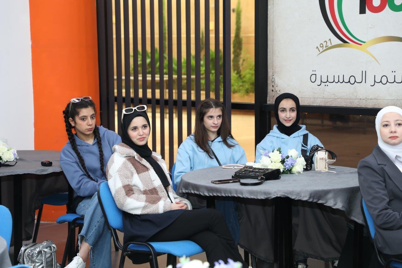"عمان العربية" تستقبل وفداً طلابياً من مدرسة أكاديمية المنطلق 2