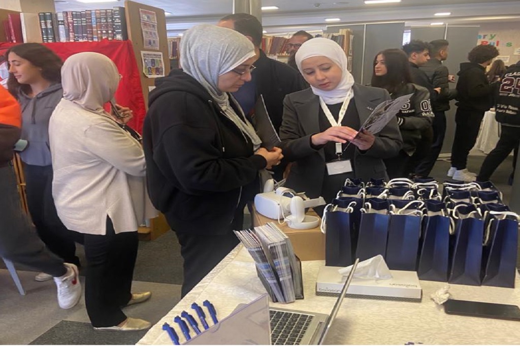 "عمان العربية" تشارك في ملتقى الجامعات الأول بعنوان : خطوة نحو المستقبل2