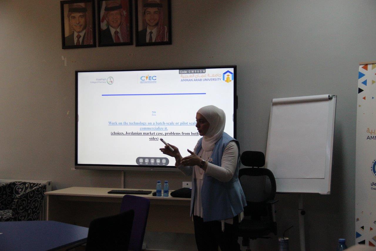 "الأفكار الإبداعية والملكية الفكرية" ورشة تدريبية لطلبة "عمان العربية"7
