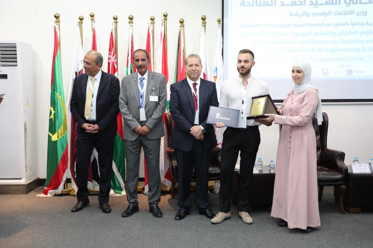 "عمان العربية" تعقد المؤتمر الأول لعلوم الطيران والسابع للروبوت11