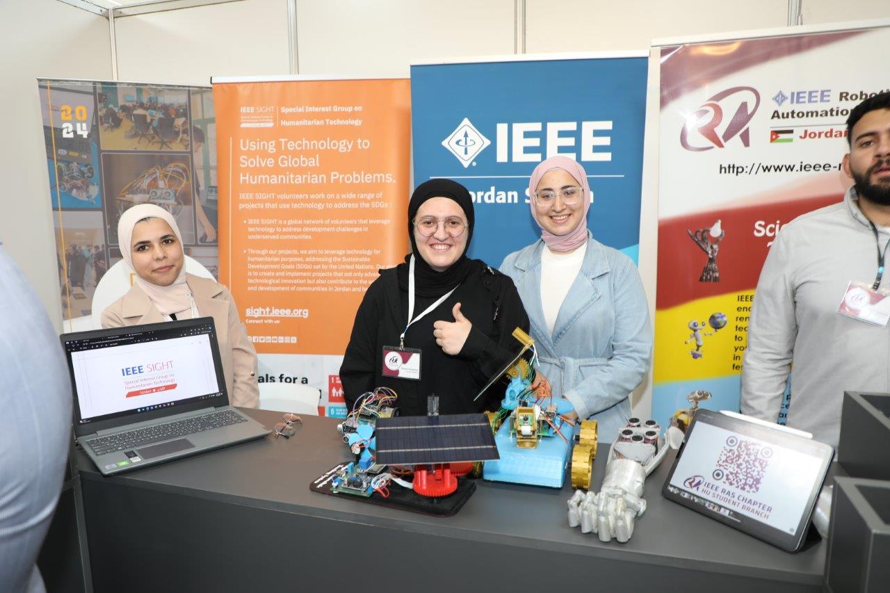 "عمان العربية" تعقد المؤتمر الأول لعلوم الطيران والسابع للروبوت18