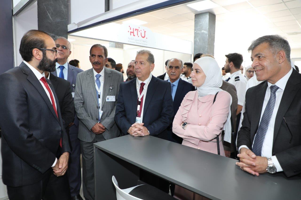 "عمان العربية" تعقد المؤتمر الأول لعلوم الطيران والسابع للروبوت19