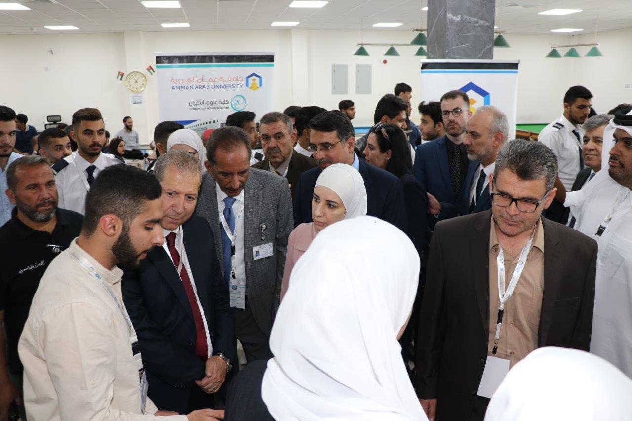 "عمان العربية" تعقد المؤتمر الأول لعلوم الطيران والسابع للروبوت38
