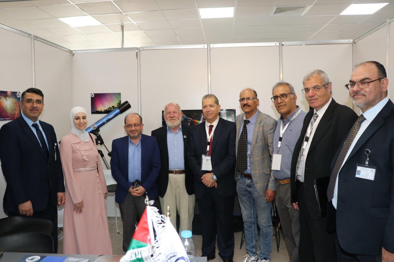 "عمان العربية" تعقد المؤتمر الأول لعلوم الطيران والسابع للروبوت39