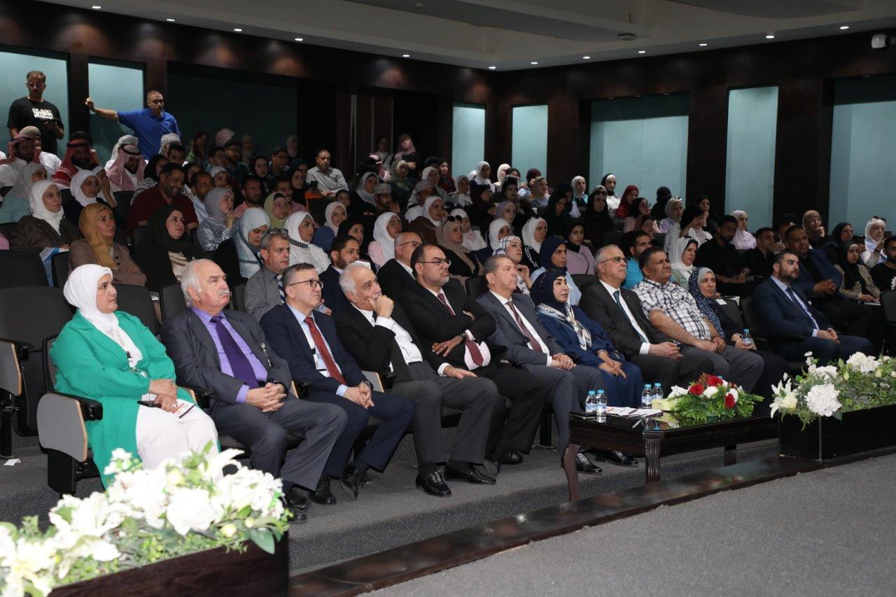 اليوم العلمي الأول لكلية العلوم التربوية والنفسية في جامعة عمان العربية17