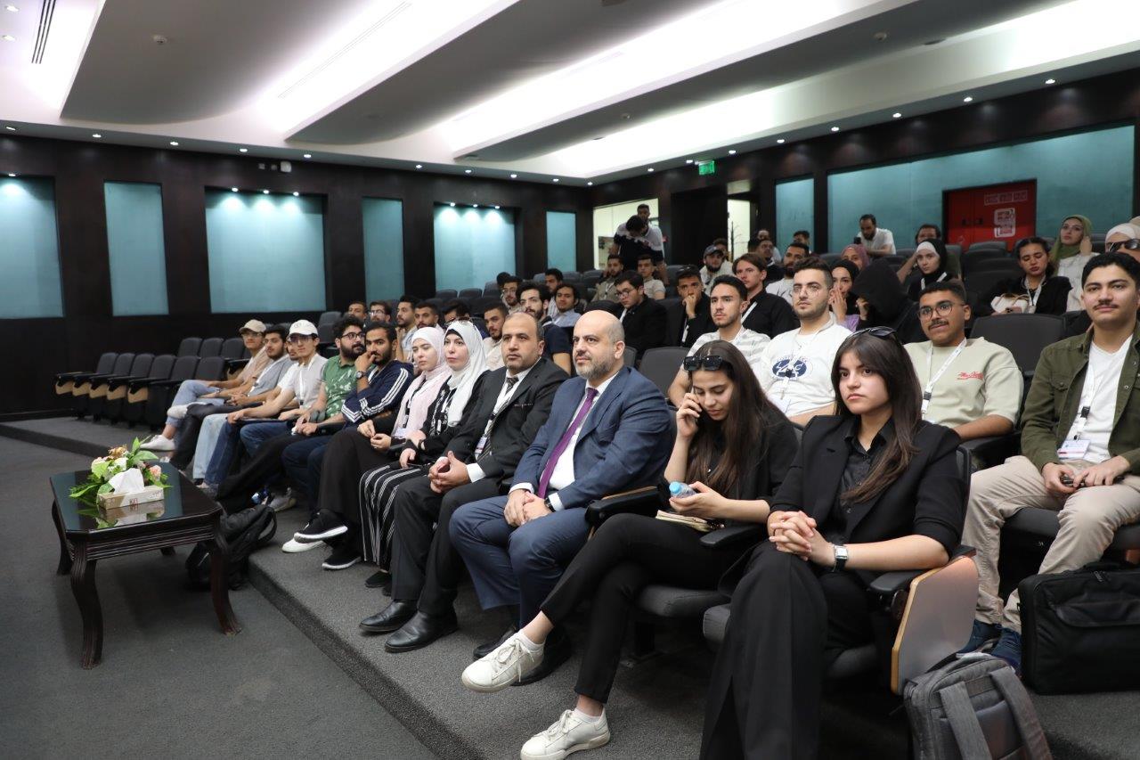 جامعة عمان العربية تُنظّم مسابقة AAU-CTF 2024 وتُكرّم أبطال الأمن السيبراني من طلبتها1