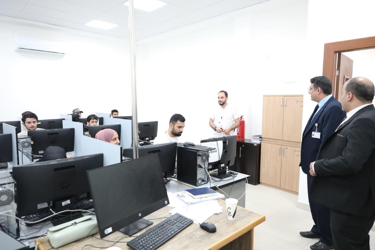 جامعة عمان العربية تُنظّم مسابقة AAU-CTF 2024 وتُكرّم أبطال الأمن السيبراني من طلبتها6