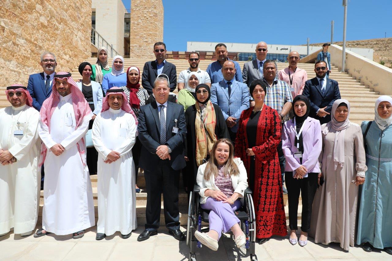 اتفاقية تعاون في "عمان العربية" لتمكين دور الأشخاص ذوي الاحتياجات الخاصة20
