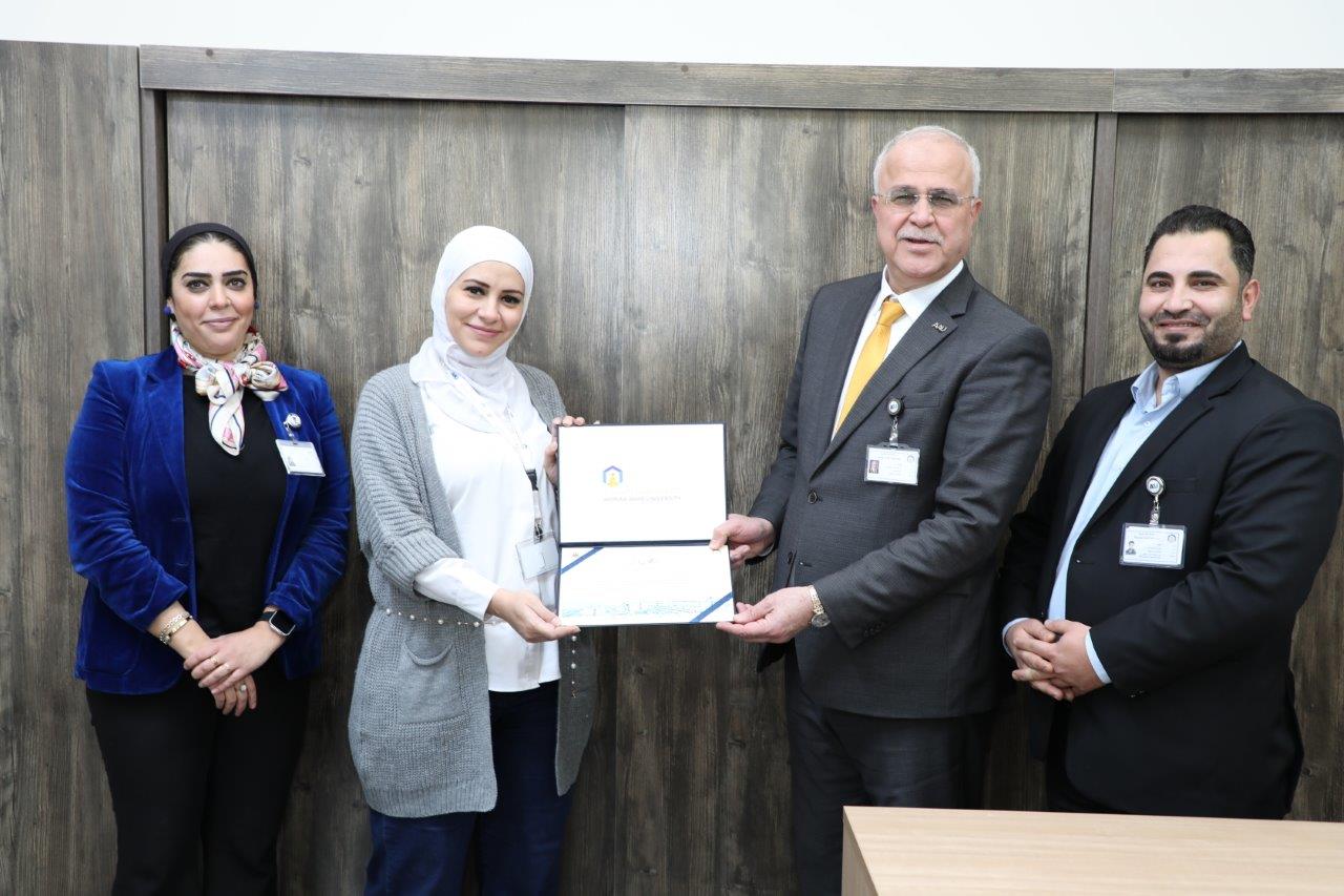 جامعة عمان العربية تحتفي بتميز خريجيها العاملين في كادرها الوظيفي16