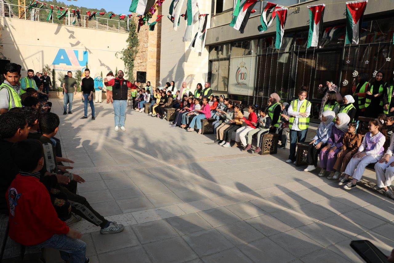 جامعة عمان العربية تنظم حفل إفطار رمضاني لـ 100 طفل يتيم9