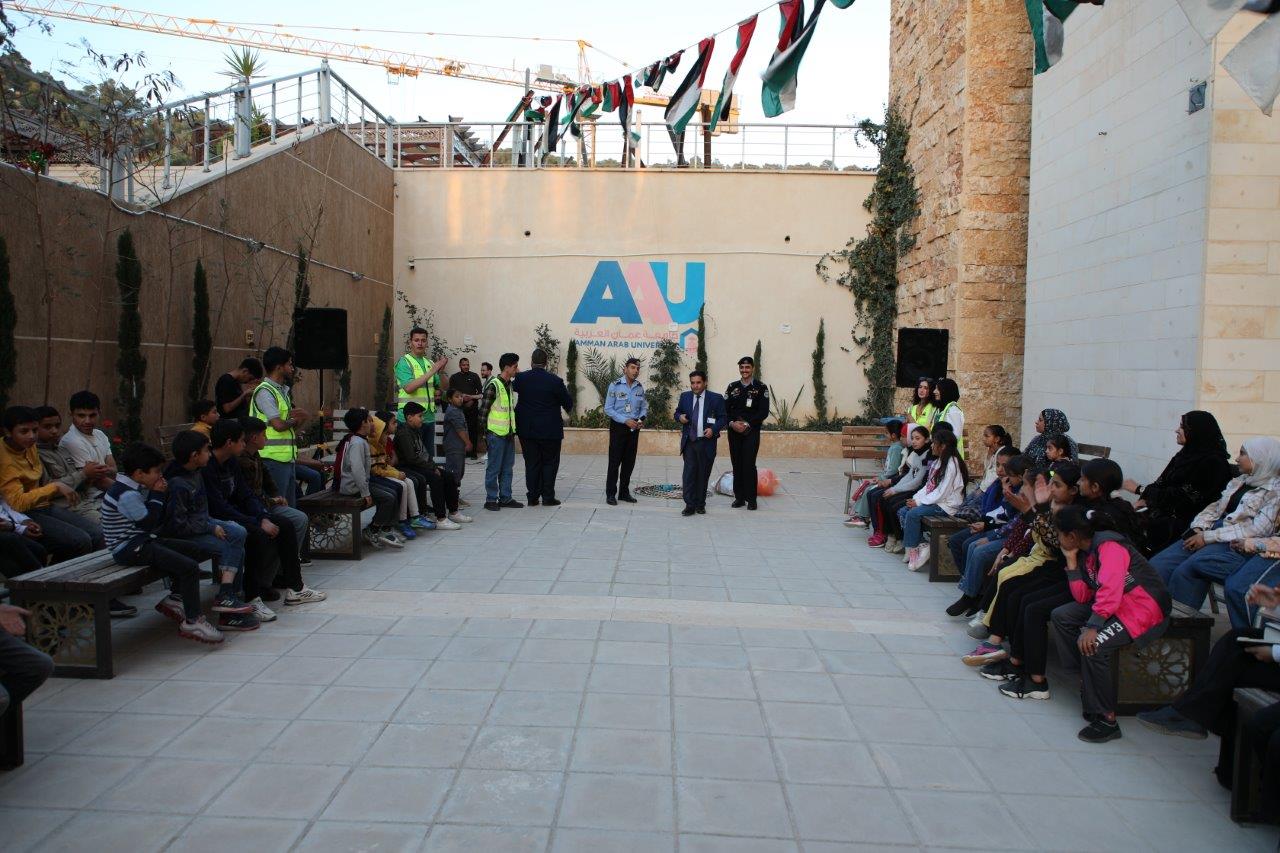 جامعة عمان العربية تنظم حفل إفطار رمضاني لـ 100 طفل يتيم14