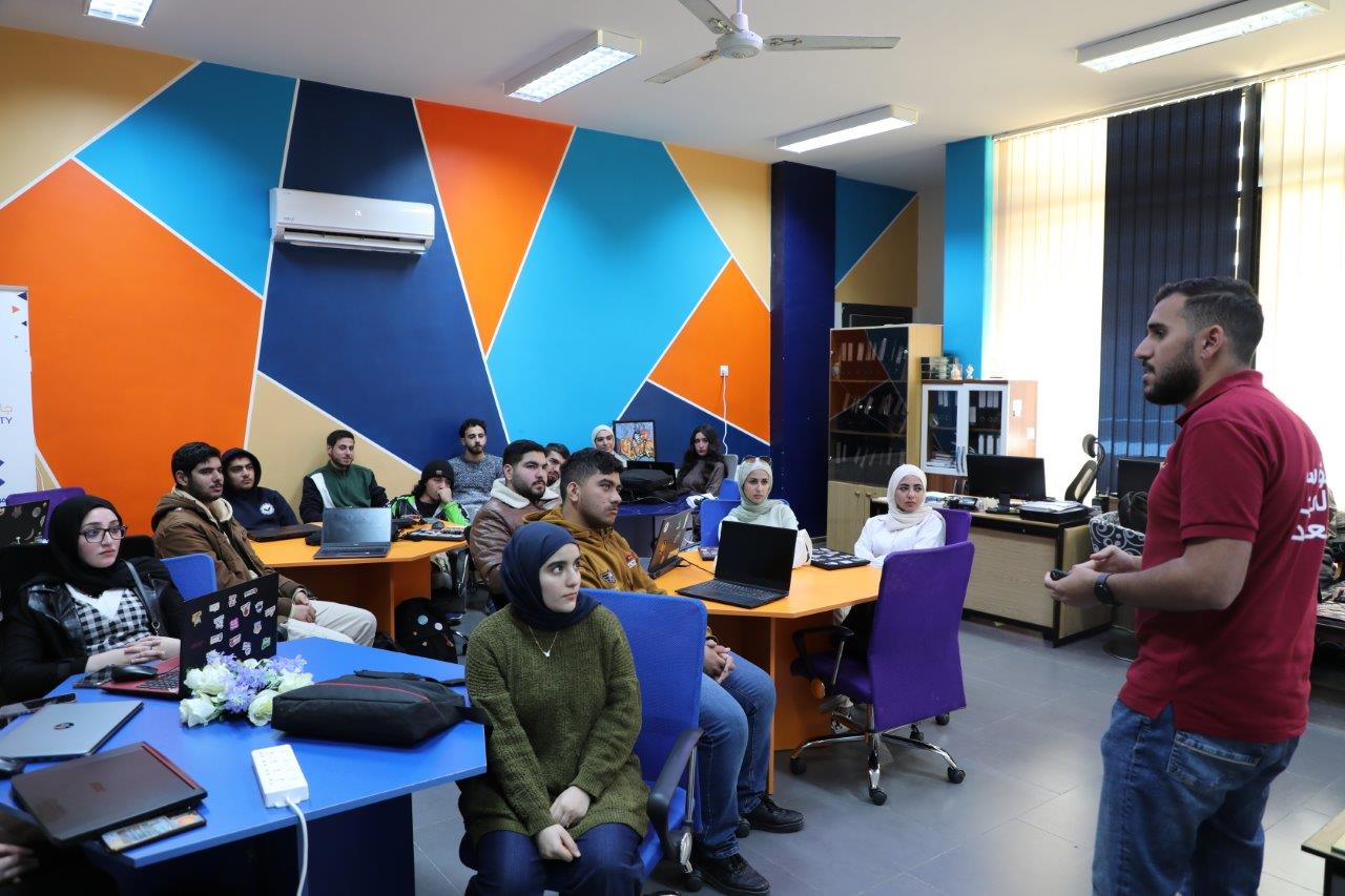 ورشة تدريبية متخصصة في الطباعة ثلاثية الأبعاد لطلبة جامعة عمان العربية2