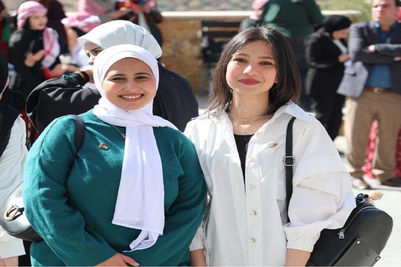 لحظات وطنية من حرم جامعة عمان العربية15