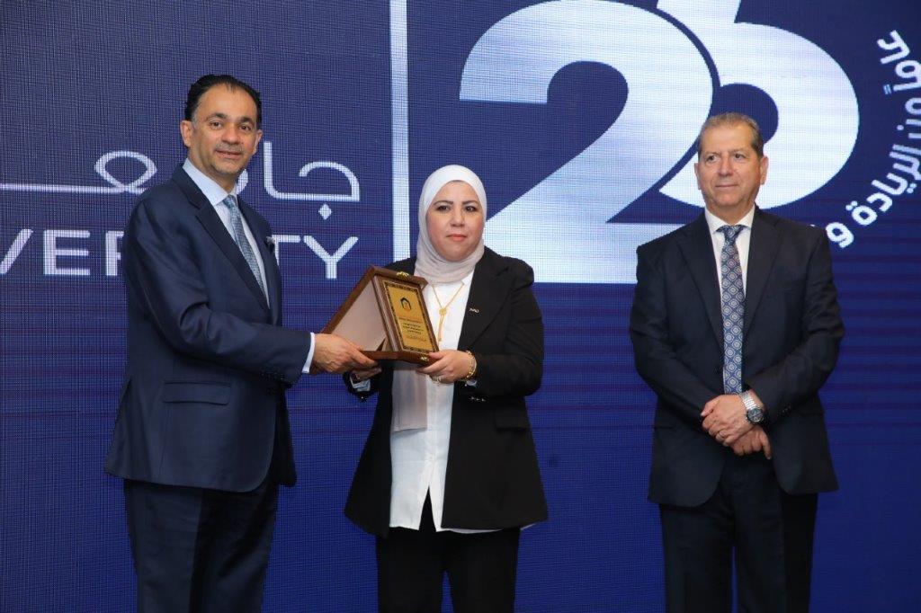جامعة عمان العربية تحتفل بيوبيلها الفضي13
