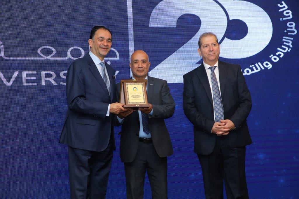 جامعة عمان العربية تحتفل بيوبيلها الفضي14