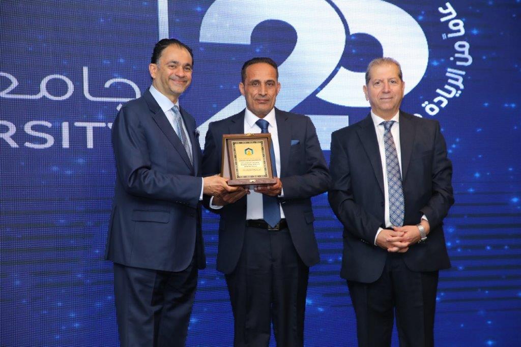 جامعة عمان العربية تحتفل بيوبيلها الفضي29
