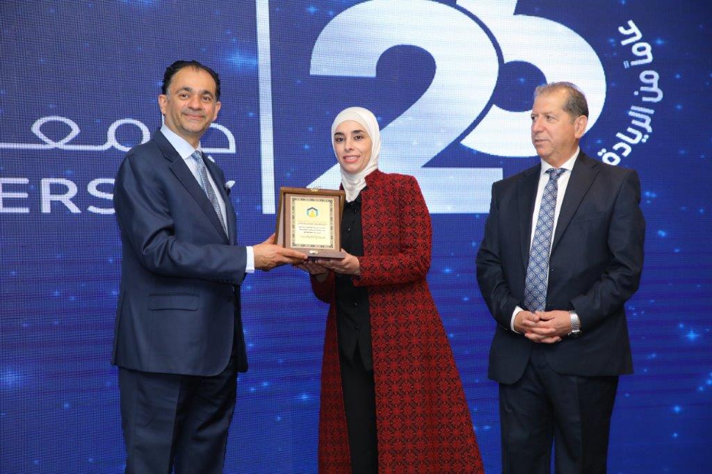 جامعة عمان العربية تحتفل بيوبيلها الفضي36