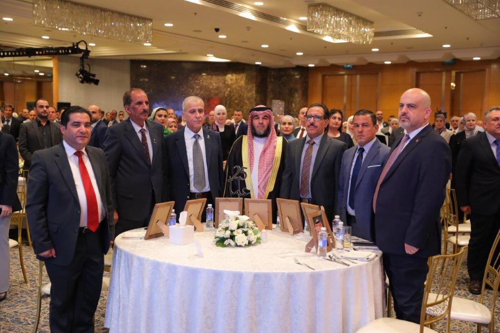 جامعة عمان العربية تحتفل بيوبيلها الفضي60