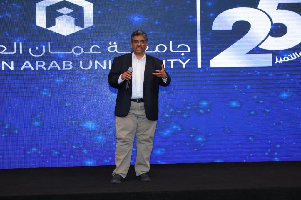 جامعة عمان العربية تحتفل بيوبيلها الفضي70