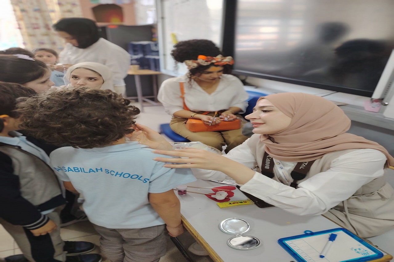 هندسة "عمان العربية" تنفذ مبادرة مجتمعية تفاعلية9
