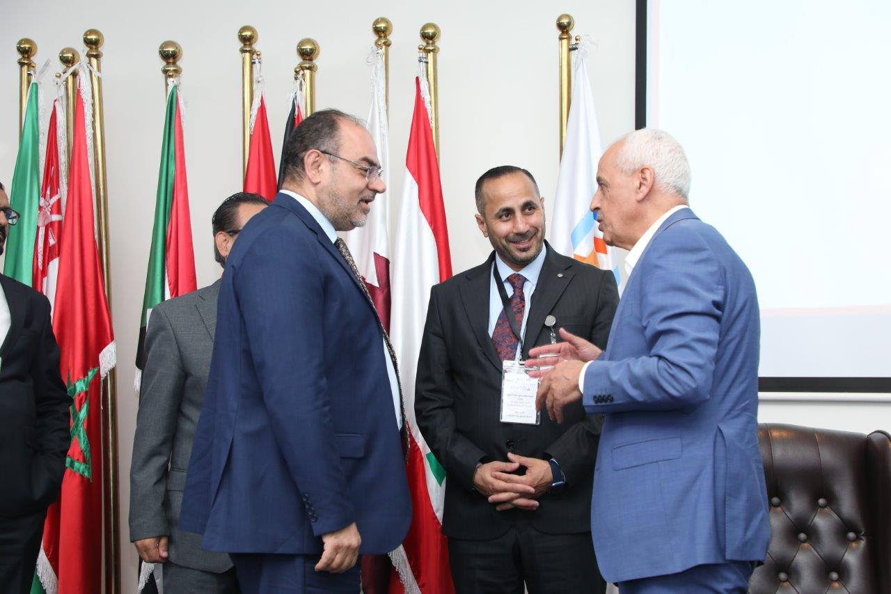 كلية الحقوق في "عمان العربية" تنظّم يومها العلمي الأول بعنوان: التحول الرقمي وأثره على المنظومة القانونية14