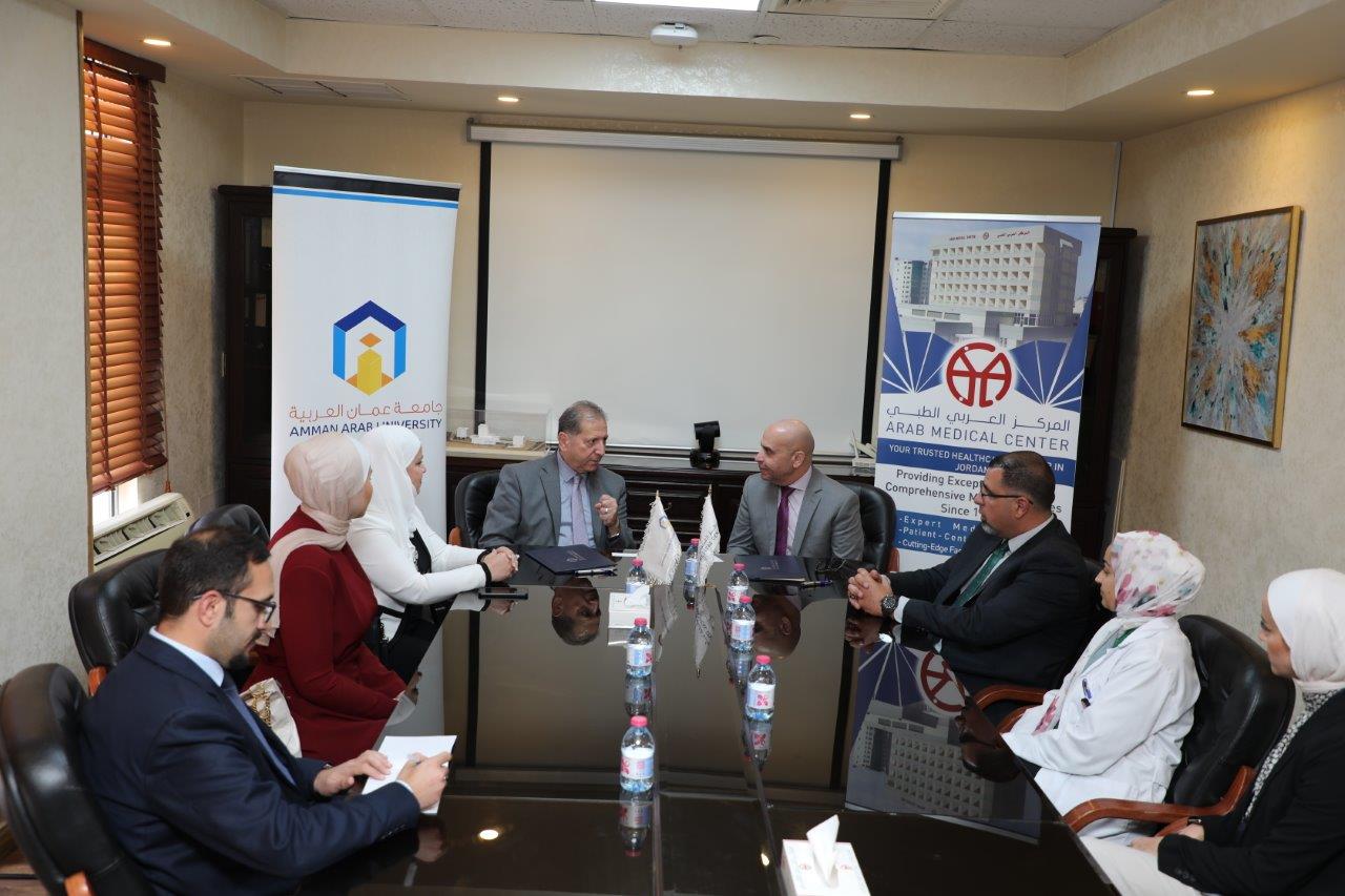 عمان العربية توقع اتفاقية تعاون مع المركز العربي الطبي لتدريب طلبة الصيدلة وتأهيلهم لسوق العمل1