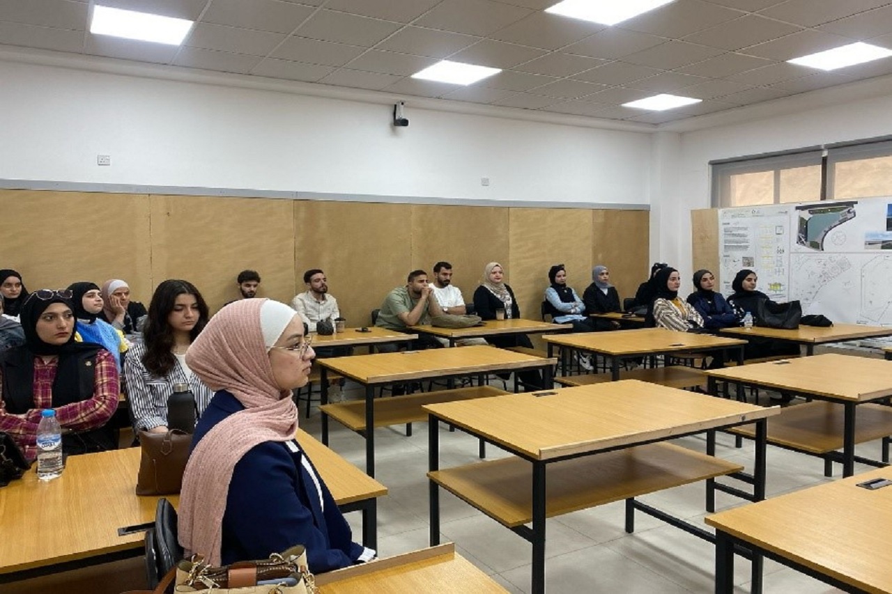 هندسة العمارة في "عمان العربية" تستضيف المهندس العيطان من نقابة المهندسين الاردنيين للحديث عن جائزة التميز2