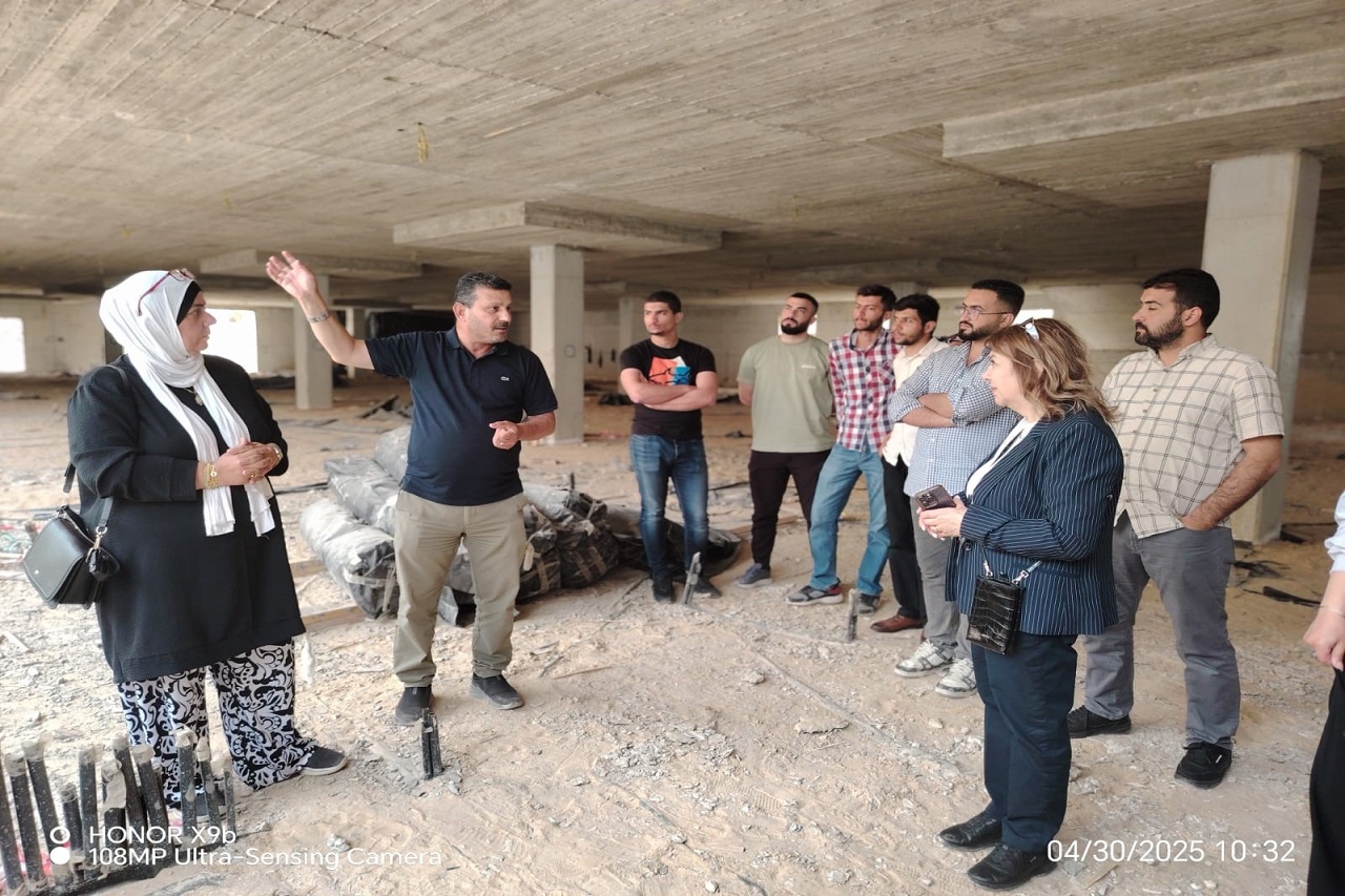 طلبة هندسة العمارة في "عمان العربية" يطلعون ميدانيًا على مراحل تنفيذ مشروعي مبنى (F) و(H) داخل الحرم الجامعي5