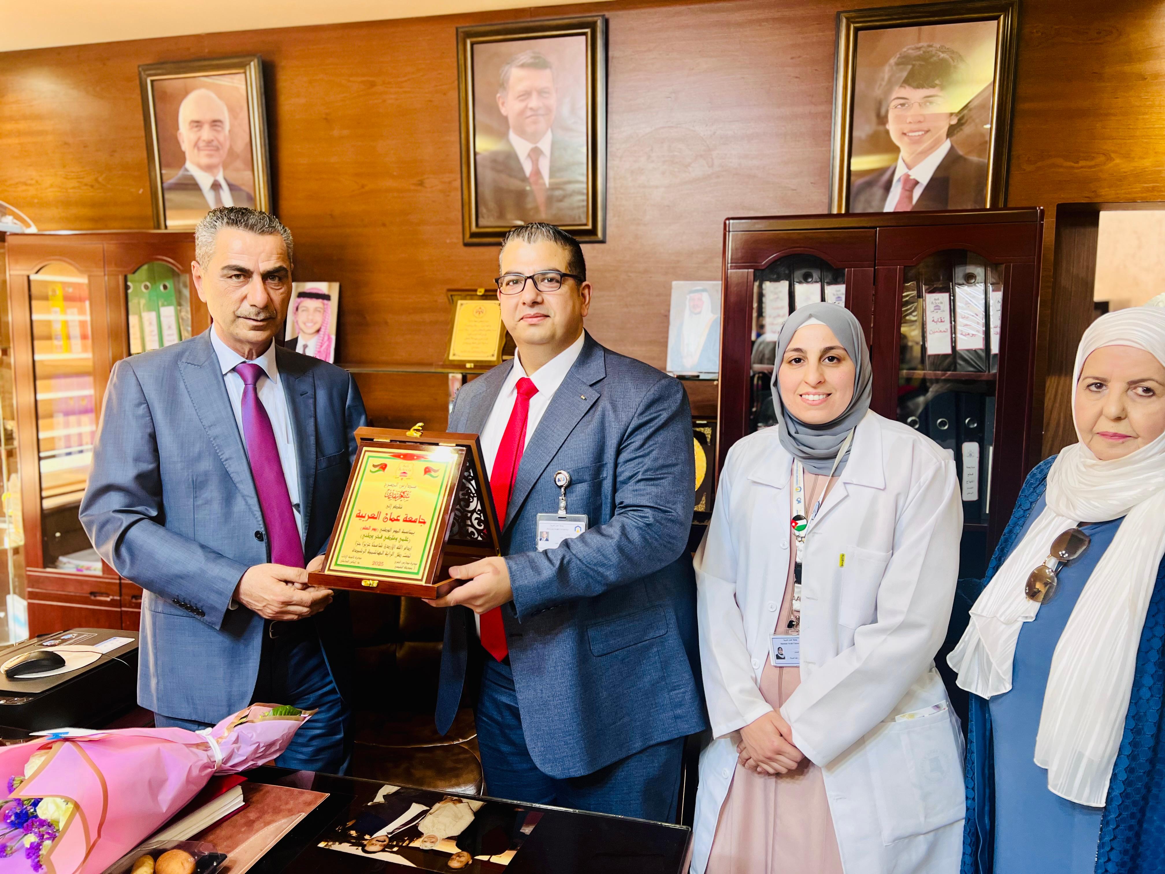 جامعة عمان العربية تشارك في فعالية صحية توعوية في مدارس الصرح الأولى3
