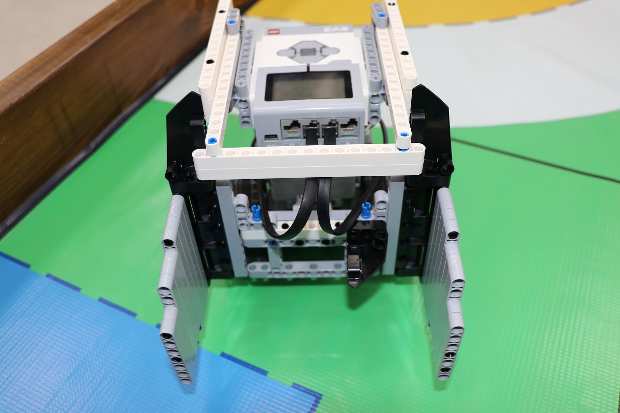 Ball Collector Robot4