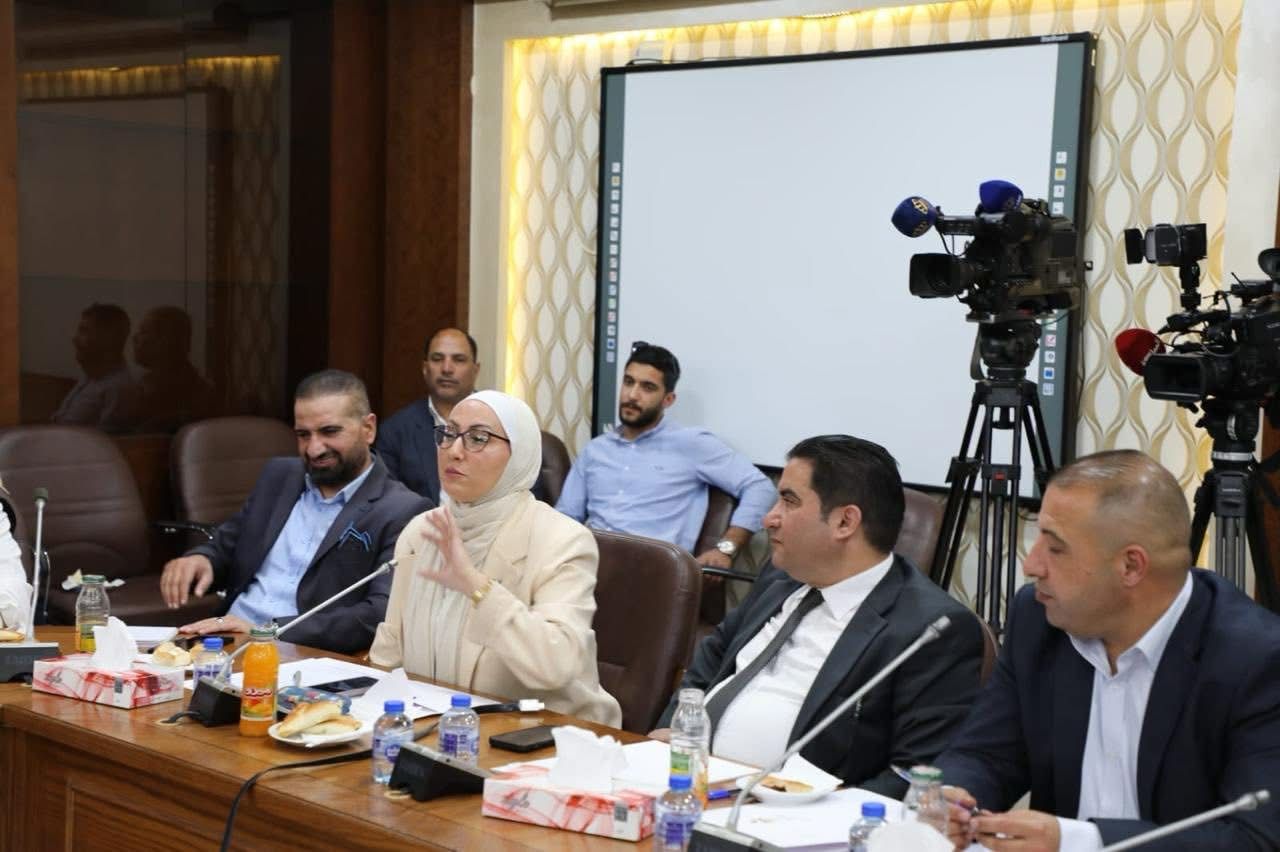 جامعة عمان العربية تشارك في لقاء وزير الشؤون السياسية والبرلمانية مع عمداء شؤون الطلبة1