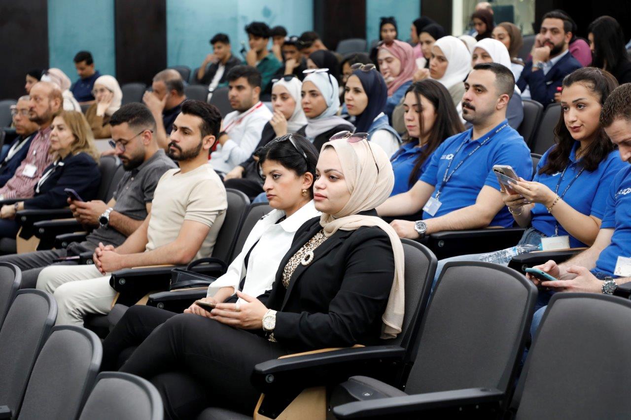 جامعة عمان العربية تنظم اليوم الوظيفي العاشر بمشاركة واسعة من الشركات والمؤسسات الوطنية والاقليمية3