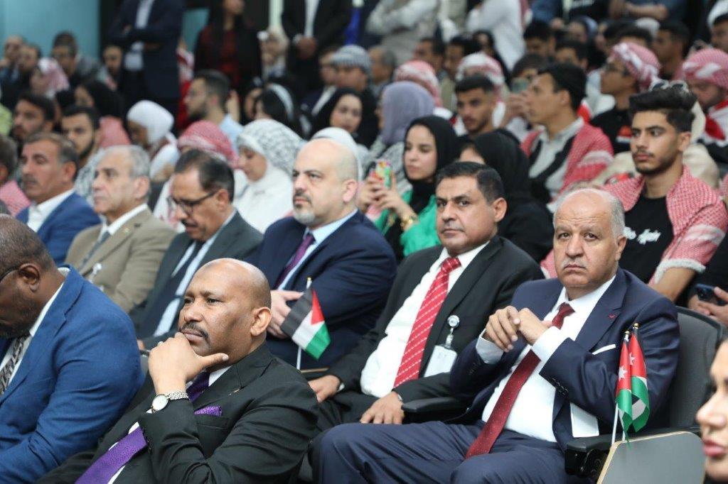 برعاية سمو الأميرة صالحة بنت عاصم جامعة عمان العربية تحتفل بعيد الاستقلال ويوم الجاليات4