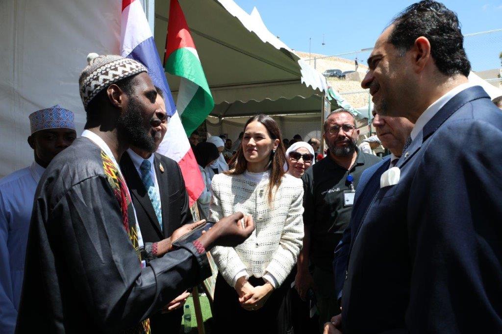 برعاية سمو الأميرة صالحة بنت عاصم جامعة عمان العربية تحتفل بعيد الاستقلال ويوم الجاليات19