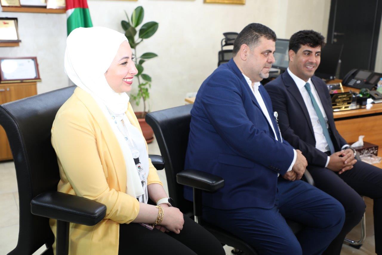 جامعة عمان العربية تنظم يومًا علميًا حول المسؤولية القانونية والمهنية للصيدلاني16