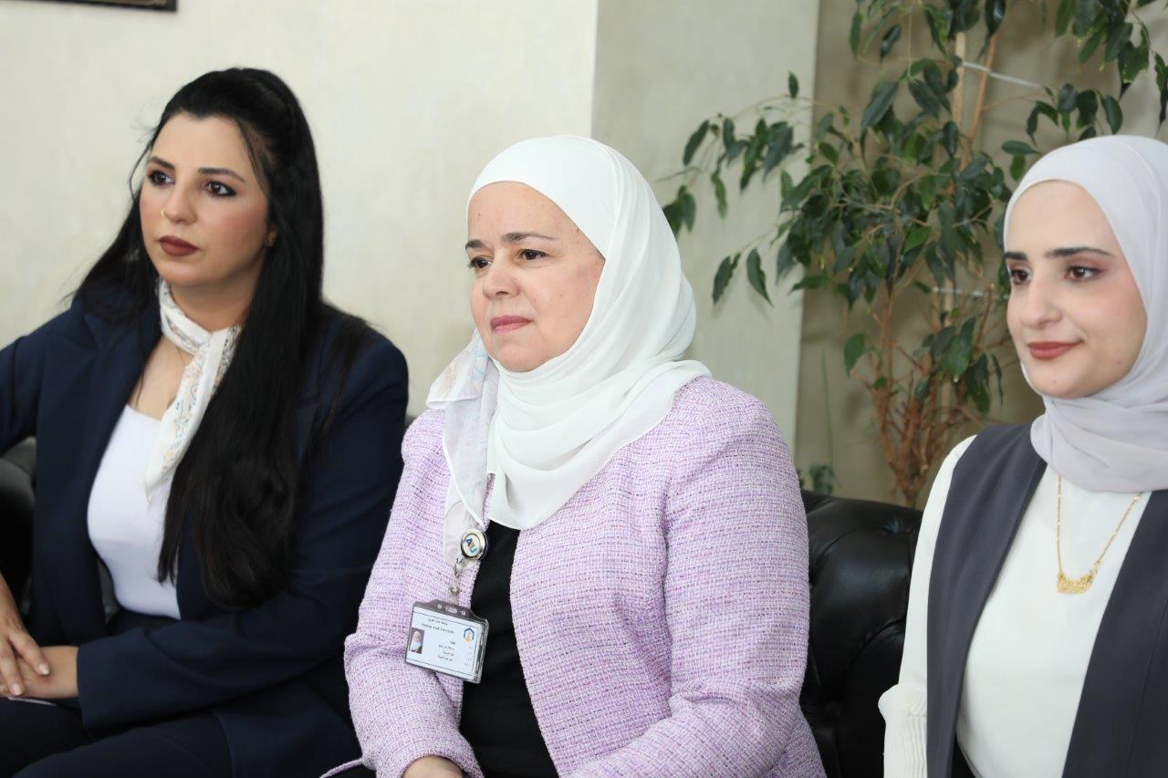 جامعة عمان العربية تنظم يومًا علميًا حول المسؤولية القانونية والمهنية للصيدلاني19
