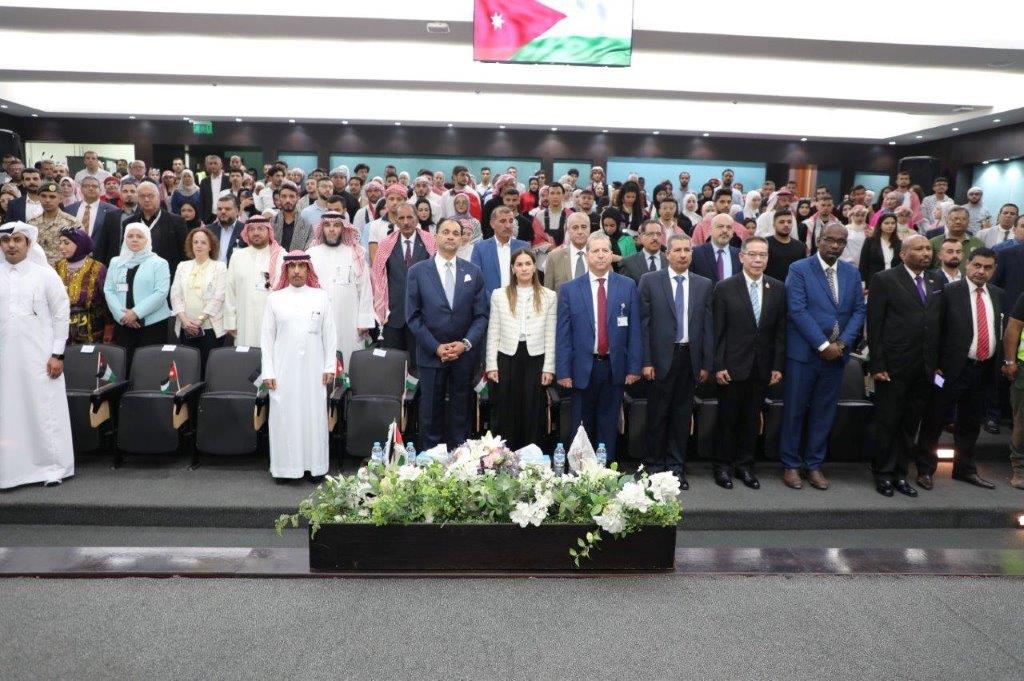 برعاية سمو الأميرة صالحة بنت عاصم جامعة عمان العربية تحتفل بعيد الاستقلال ويوم الجاليات31