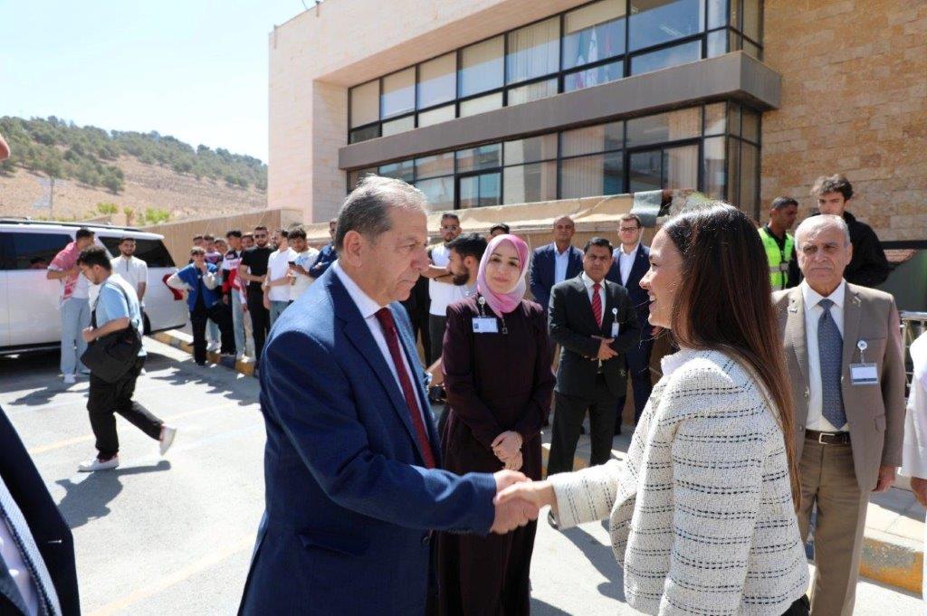 برعاية سمو الأميرة صالحة بنت عاصم جامعة عمان العربية تحتفل بعيد الاستقلال ويوم الجاليات25