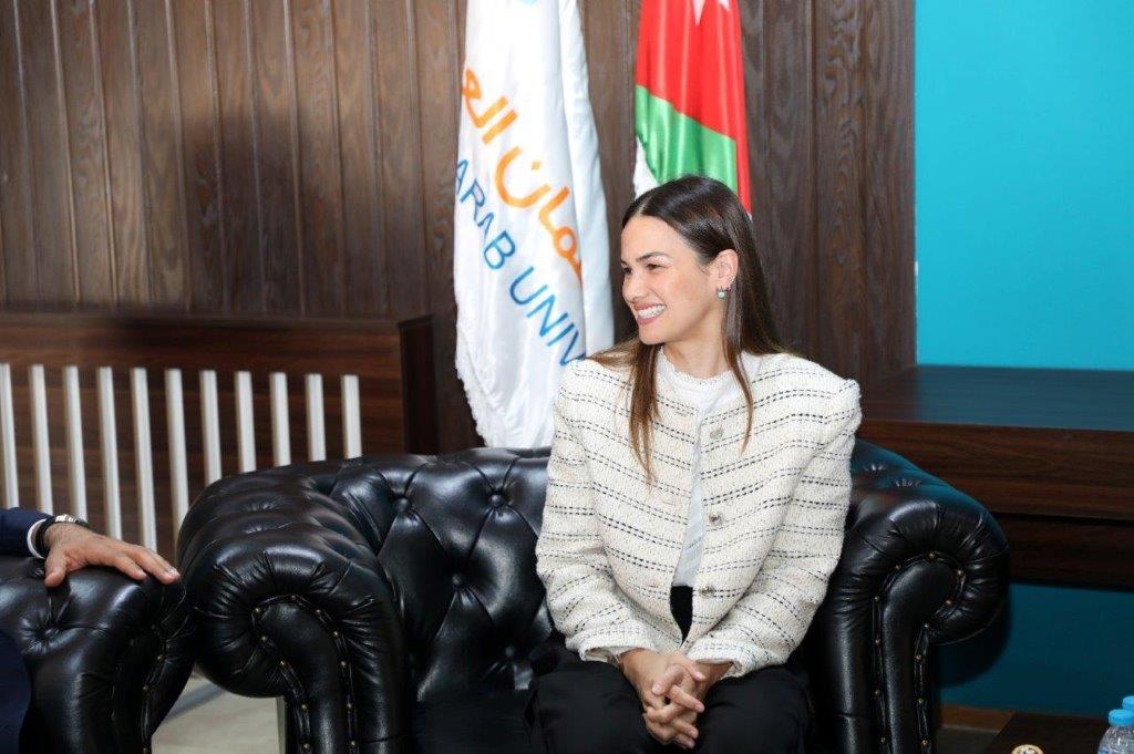 برعاية سمو الأميرة صالحة بنت عاصم جامعة عمان العربية تحتفل بعيد الاستقلال ويوم الجاليات27