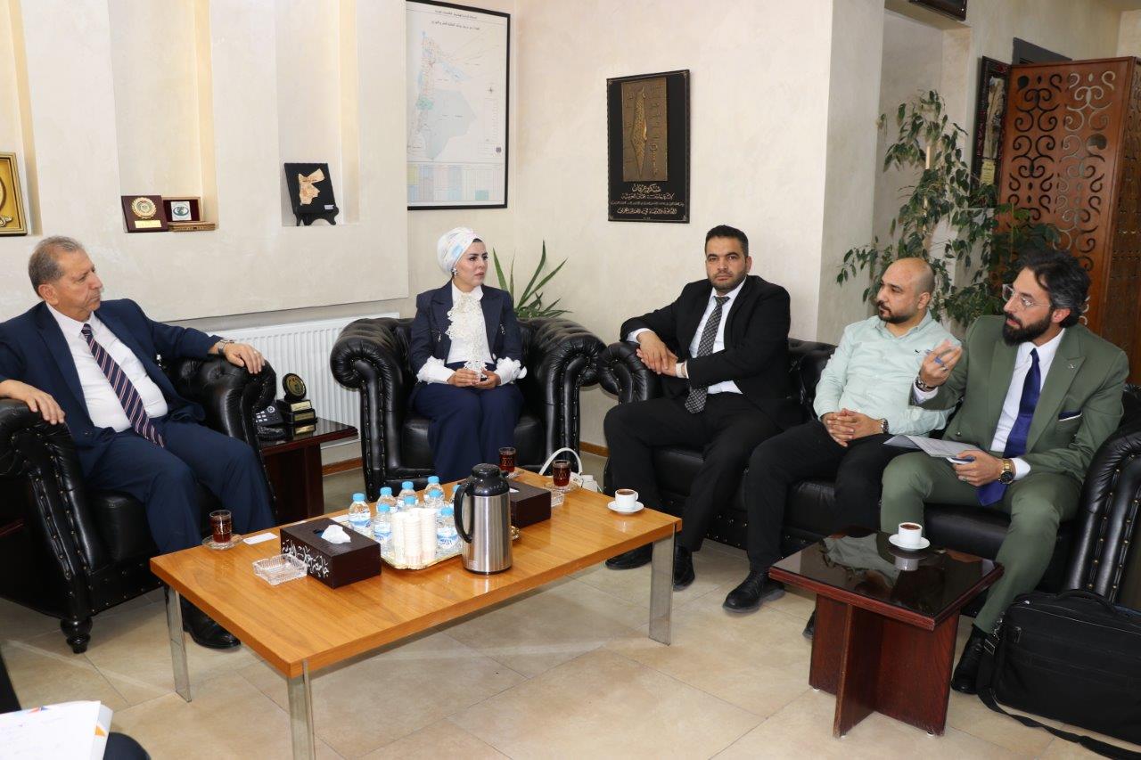 جامعة عمان العربية و"دينارك - Dinarak" يبحثان تعزيز التعاون في ريادة الأعمال والابتكار والخدمات المالية الرقمية2